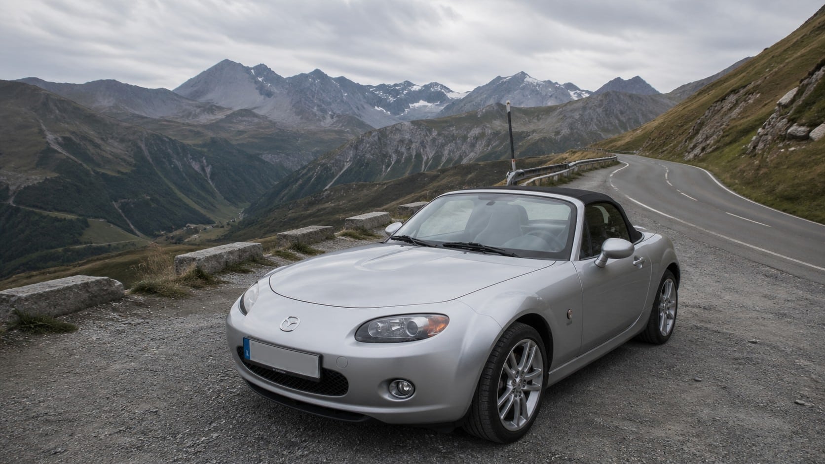 Mazda MX-5 en montagne et cols : guide pilotage, génération, mécanique