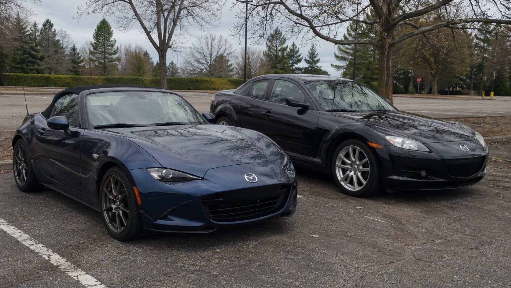 Mazda MX-5 vs Mazda RX-8 : duel Mazda, lequel choisir ?