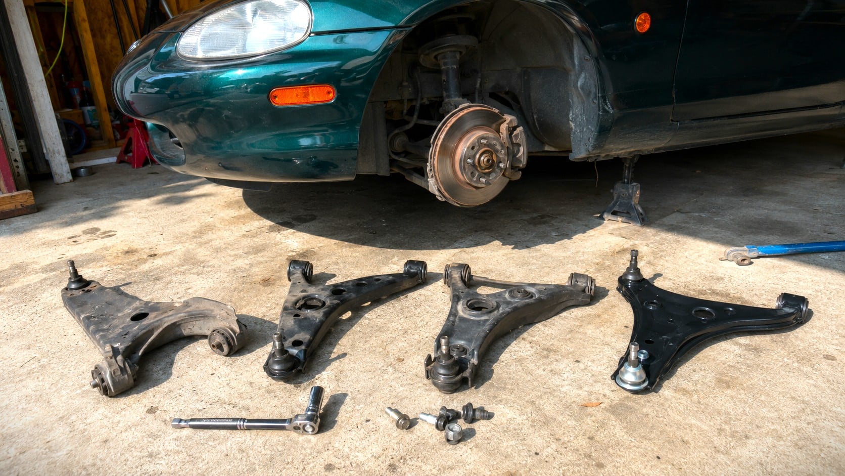 Triangle de suspension MX-5, diagnostic et remplacement par génération